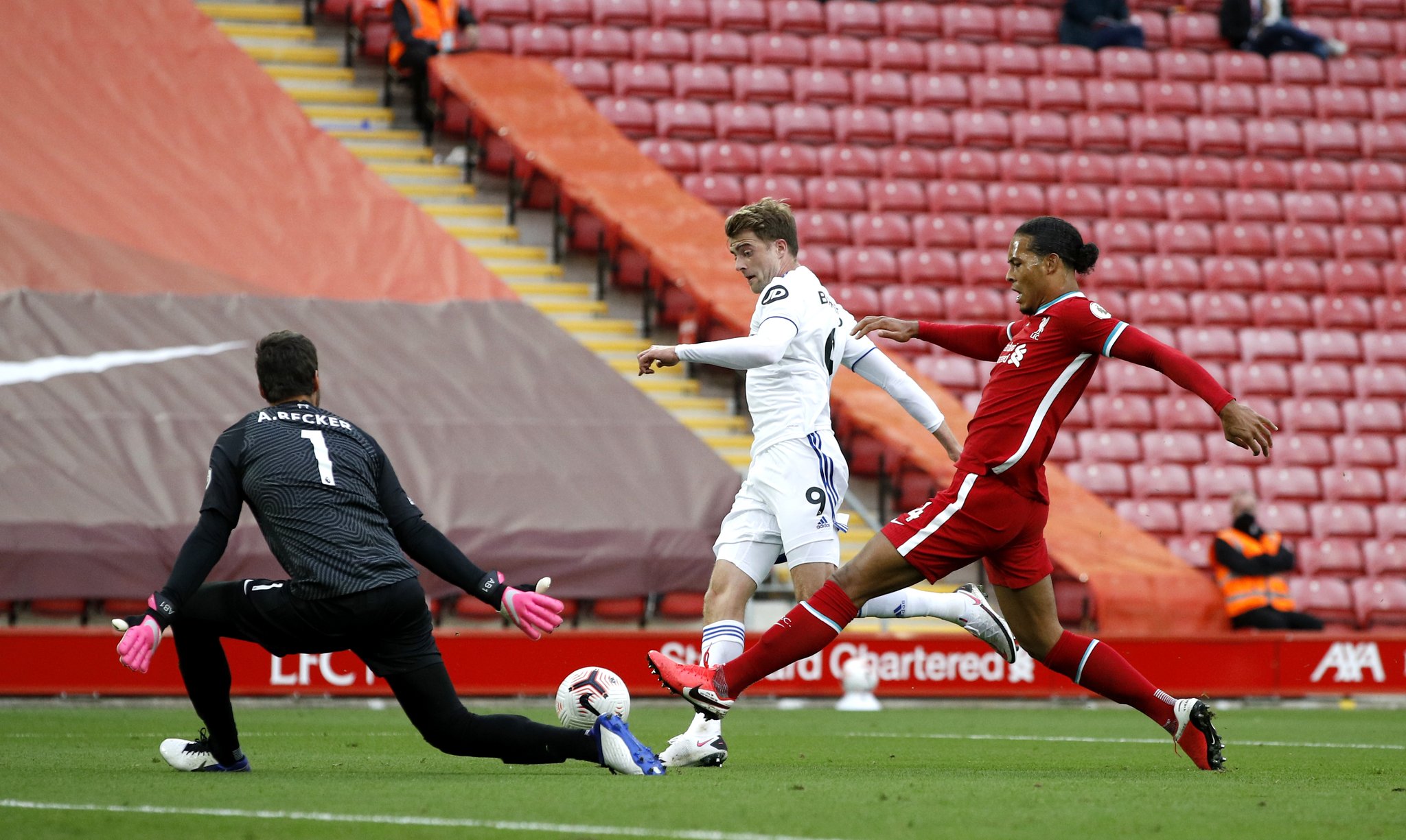 而特勞雷則 而特勞雷則