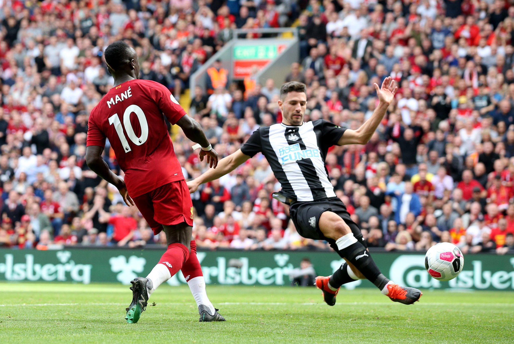 中后卫来说 中后卫来说